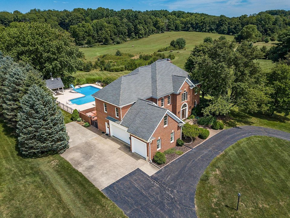 1st image of 84 Wexford Dr