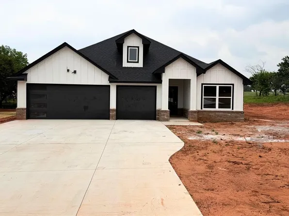 2205 Winter Ridge Rd, Blanchard, OK 73010