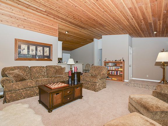 5th image of 377 Arroyo Dr