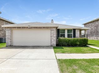 8418 Vinetree Dr, Arlington, TX 76002