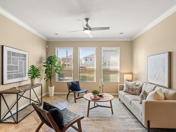 210 Merry Brook Cir, Sanford, FL 32771