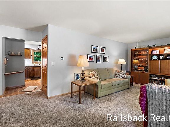 3rd image of 6584 Wahlfield Ave NW