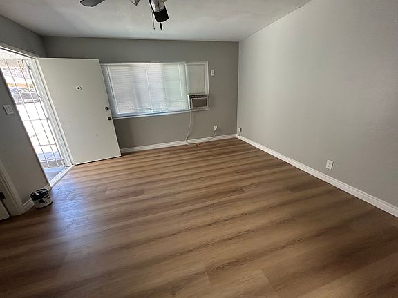 2nd image of 1929 Florida Ct