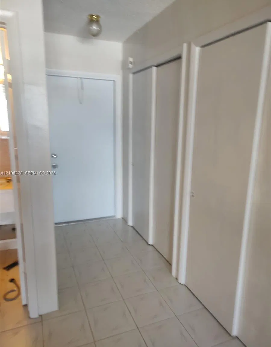 Edgewater Beach Condo — Photo 3