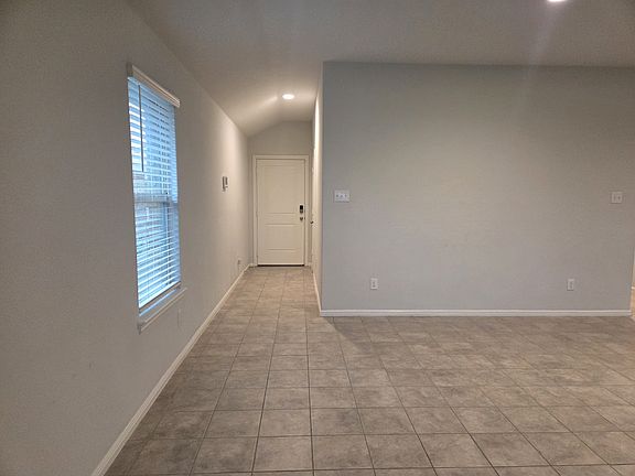 5th image of 16540 Portage St