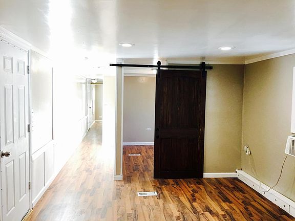 2nd image of 11148 Mahoning Ave