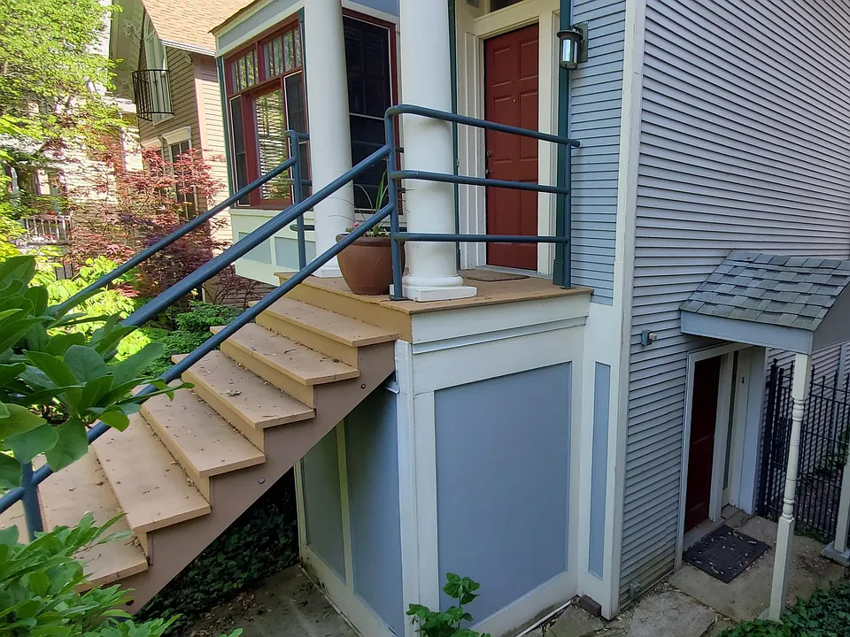 839 W Lill Ave #1
