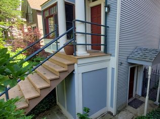 839 W Lill Ave #1, Chicago, IL 60614