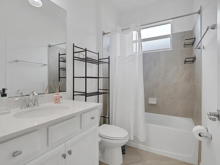 1644 Alameda Dr — Photo 19
