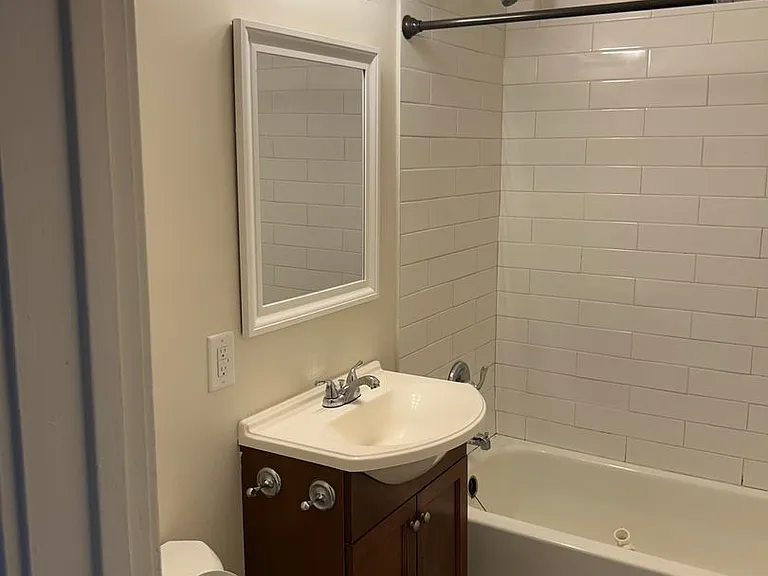 5230 Carthage Ave — Photo 8