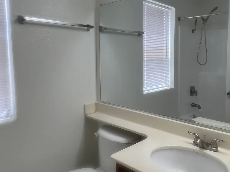 4264 Willowcreek Ct — Photo 5