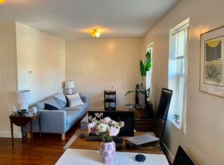 488 Commercial St #3F, Boston, MA 02109