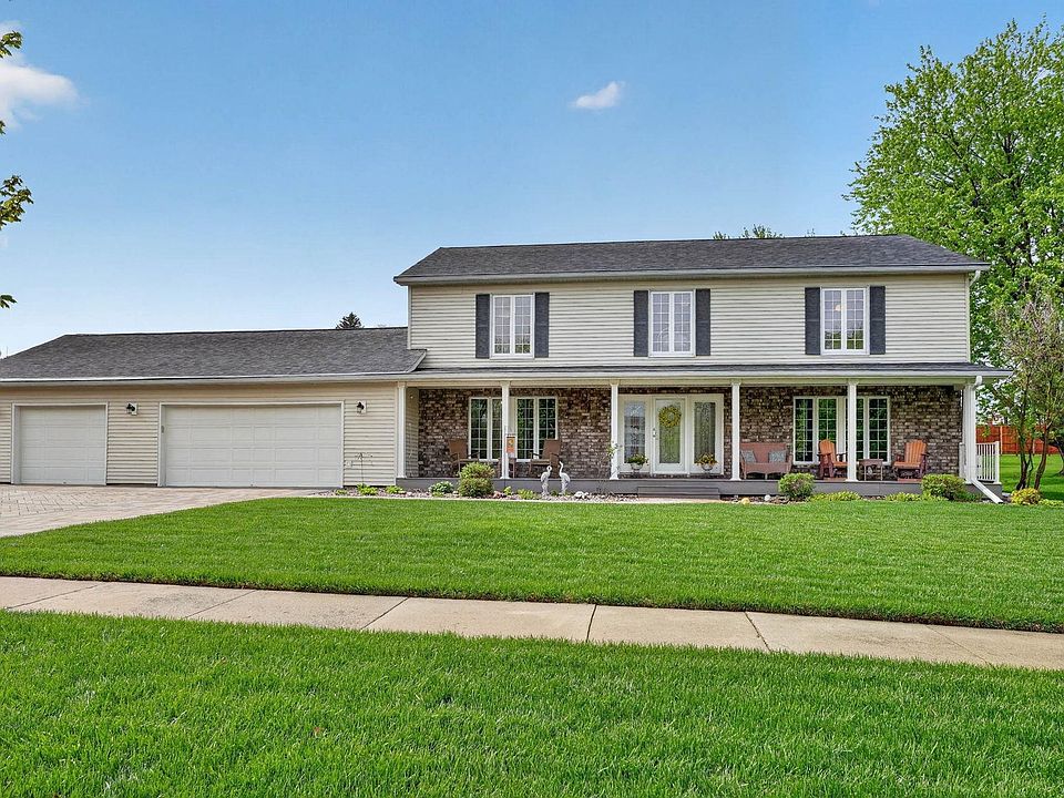 1st image of 2124 Minnetonka Dr