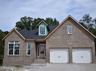 752 Dehart Ln, Louisville, KY 40243