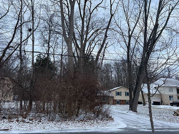 5th image of 25671 Code Rd