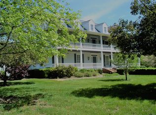 3100 W Striegel Rd, Carbondale, IL 62901