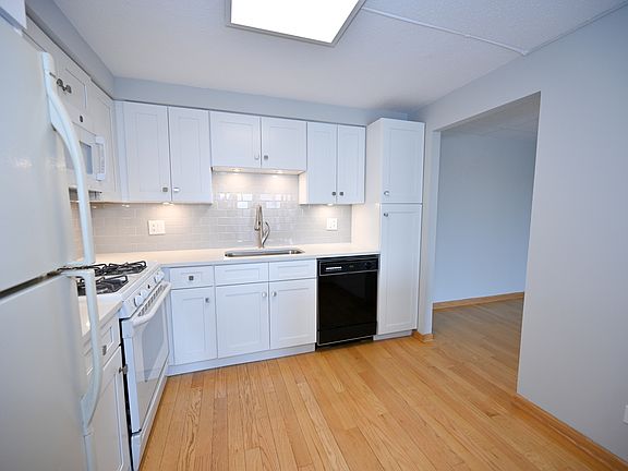 5th image of 6950 W Forest Preserve Dr APT 207