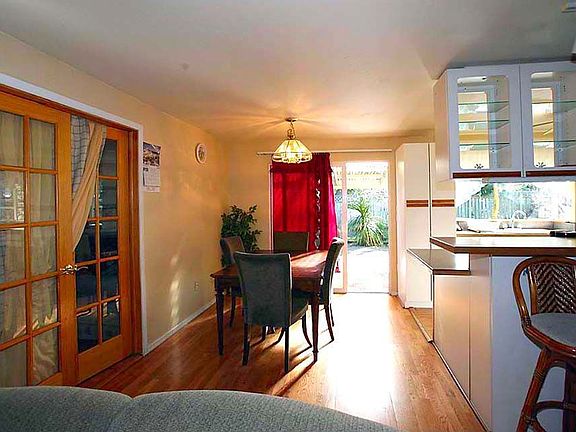 4th image of 17115 NE 16th Pl