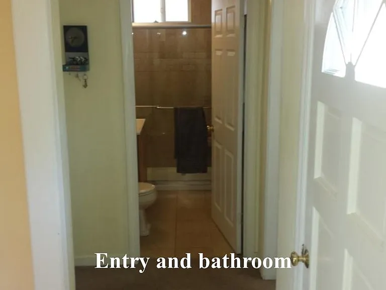 257 Mountain View Ave #B — Photo 9