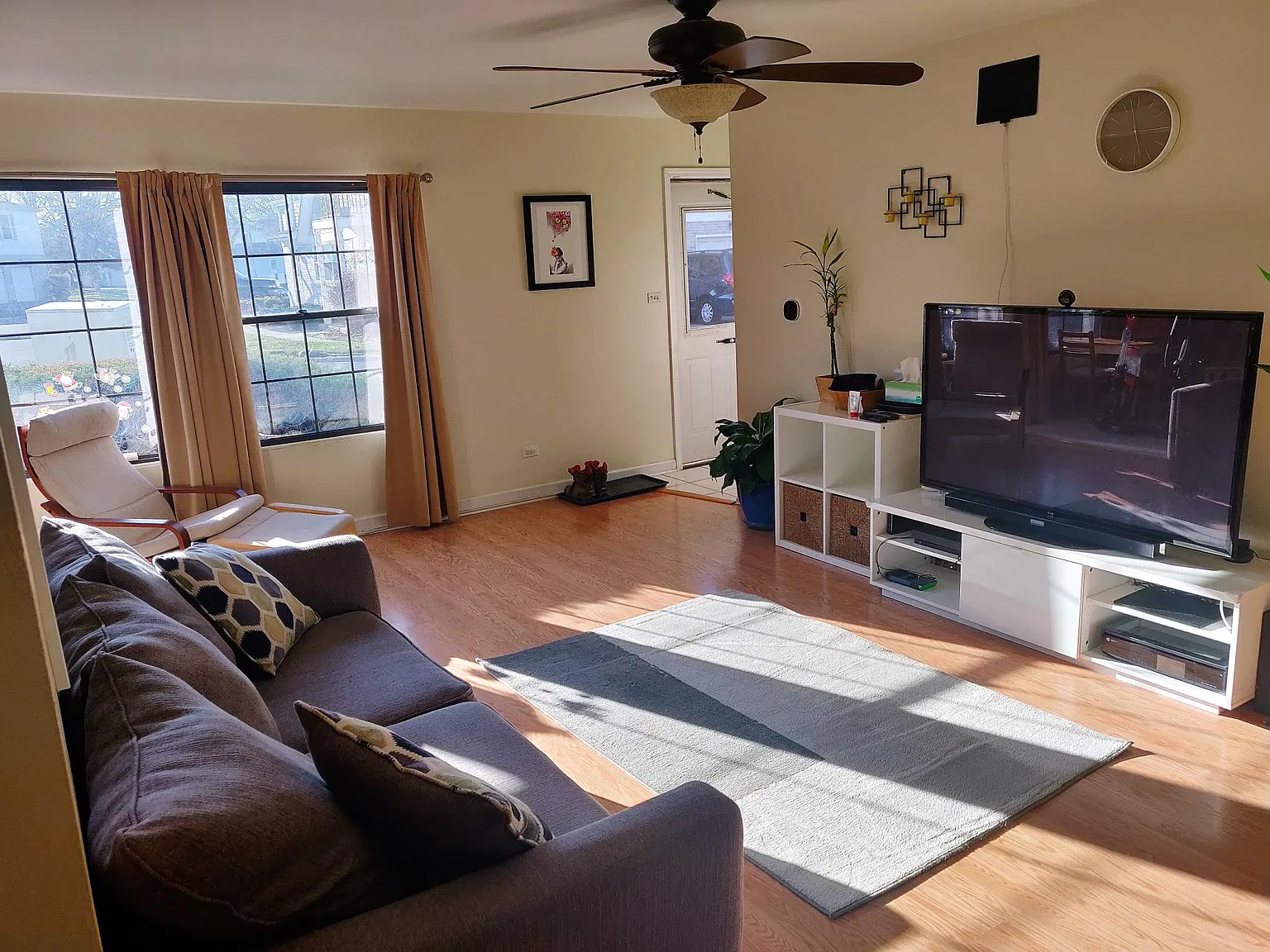 2171 N Oakbrook Cir — Photo 2