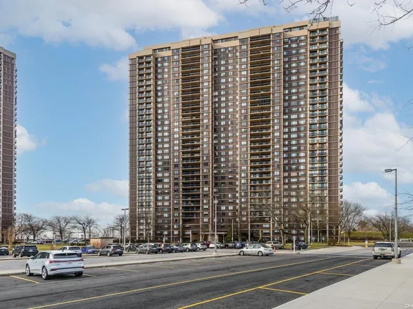 269-10 Grand Central Parkway Apt 6W, Floral Park, NY 11005