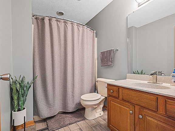 5th image of 473 Gershwin Ln