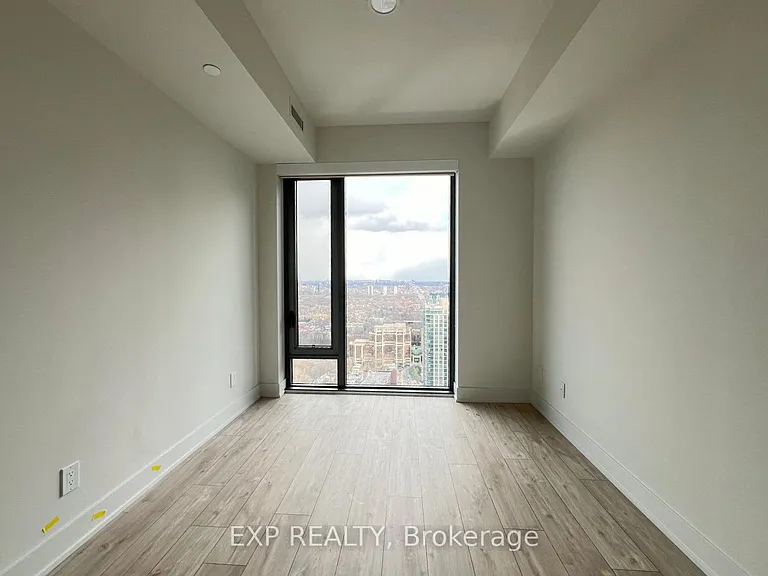 8 Cumberland St #3707 — Photo 9
