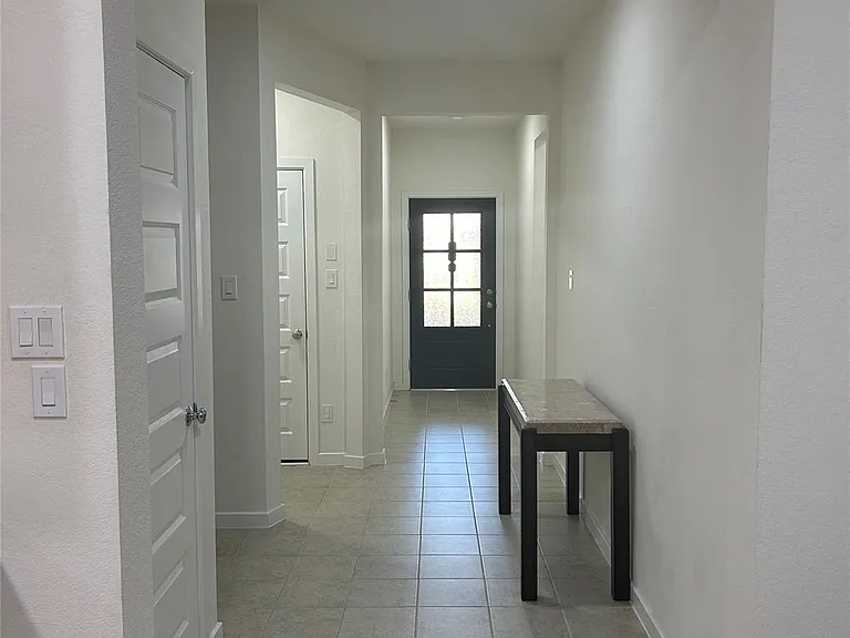 7822 Wyndham Harbor Ct — Photo 5