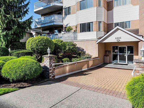 3rd image of 8985 Mary St #305