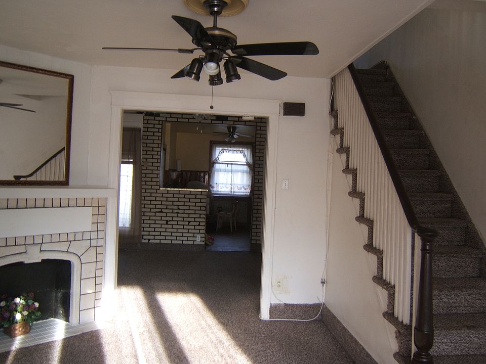 2nd image of 4548 Whitaker Ave