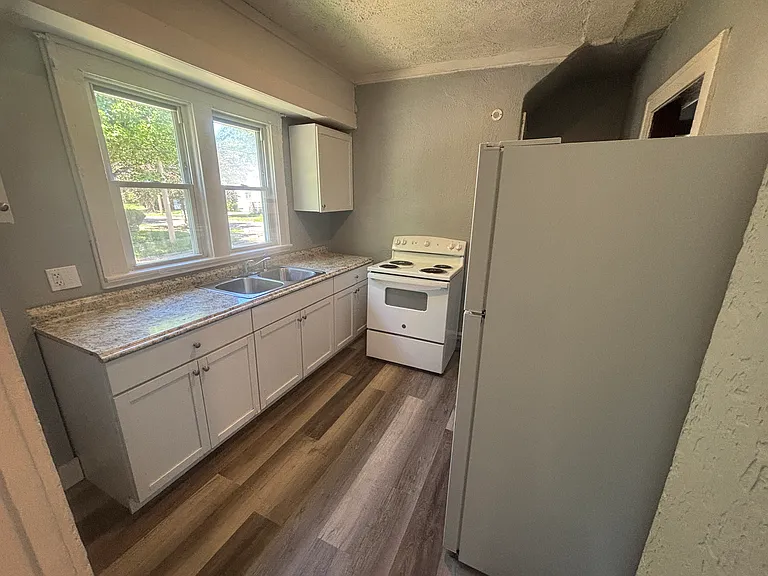 246 Wildwood Ave — Photo 8