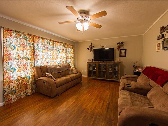 2nd image of 616 N 12th St
