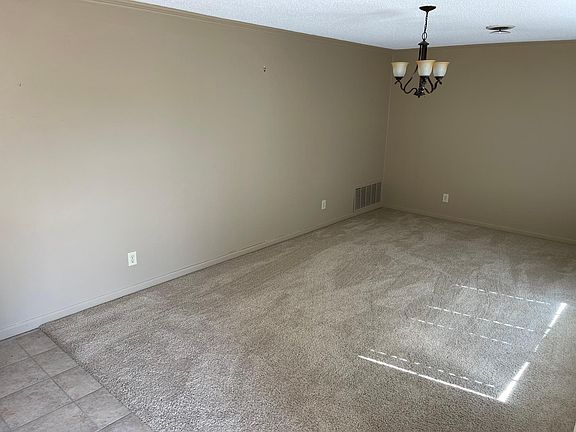 Formal Dining