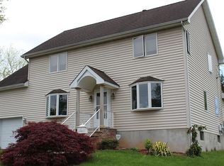 44 Beechwood Rd, West Caldwell, NJ 07006