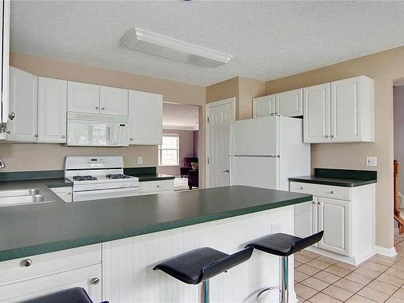 5th image of 3567 E Prescott Cir