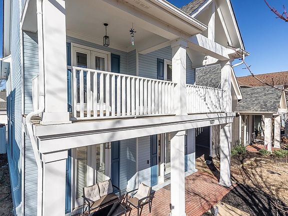 2nd image of 1177 Island Pl E