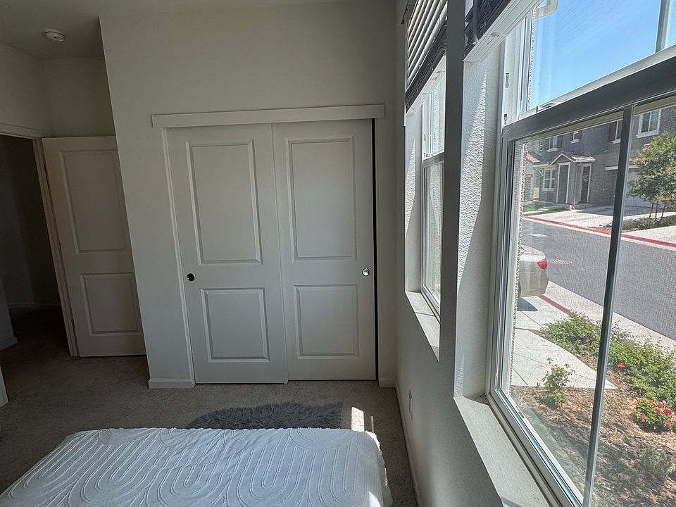 1st image of 846 Clementine St