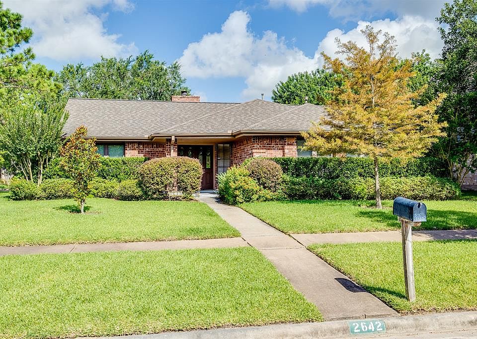 1st image of 2642 Valley Field Dr