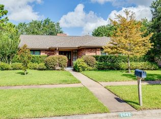 2642 Valley Field Dr, Sugar Land, TX 77479