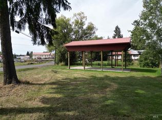 218 2nd Ave E, Weippe, ID 83553