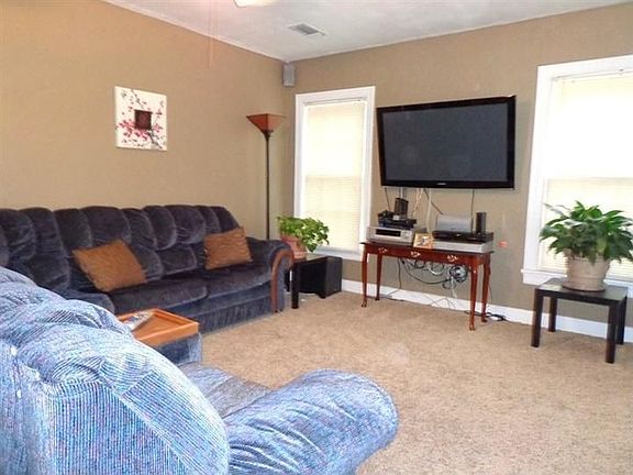 2nd image of 2509 Elizabeth Dr