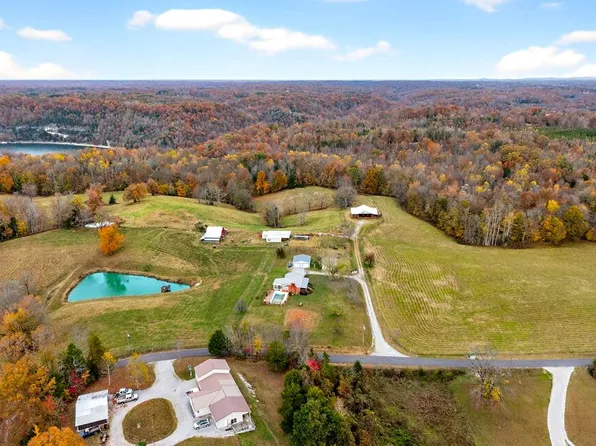 600 Pates Ford Rd, Walling, TN 38587