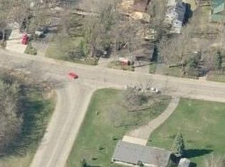 360 Lake Ave S, Spicer, MN 56288
