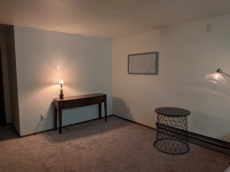 1024 Oxford Ln #64 — Photo 6