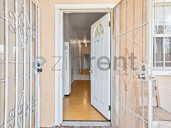 4th image of 3312 Adeline St