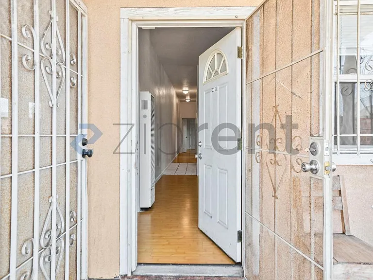 3312 Adeline St — Photo 4