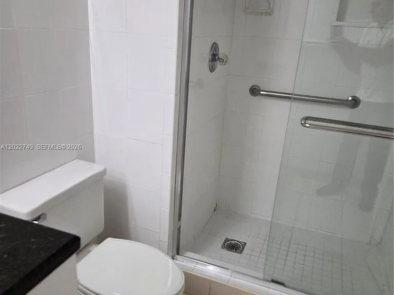 413 Lakeview Dr #104 — Photo 15