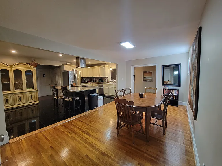 2404 Edison St #F — Photo 7