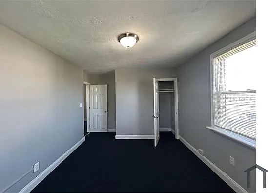 2612 E Federal St — Photo 7
