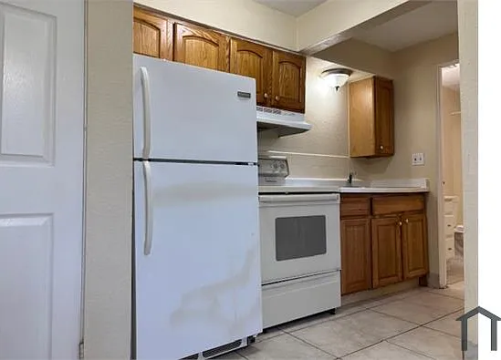1 bed, 700 sqft, $1,050 — Photo 3